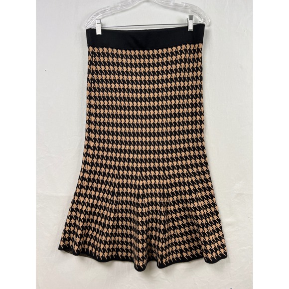 Ann Taylor Dresses & Skirts - Ann Taylor Sweater Skirt Womens Medium Tan Black Houndstooth Flared Midi